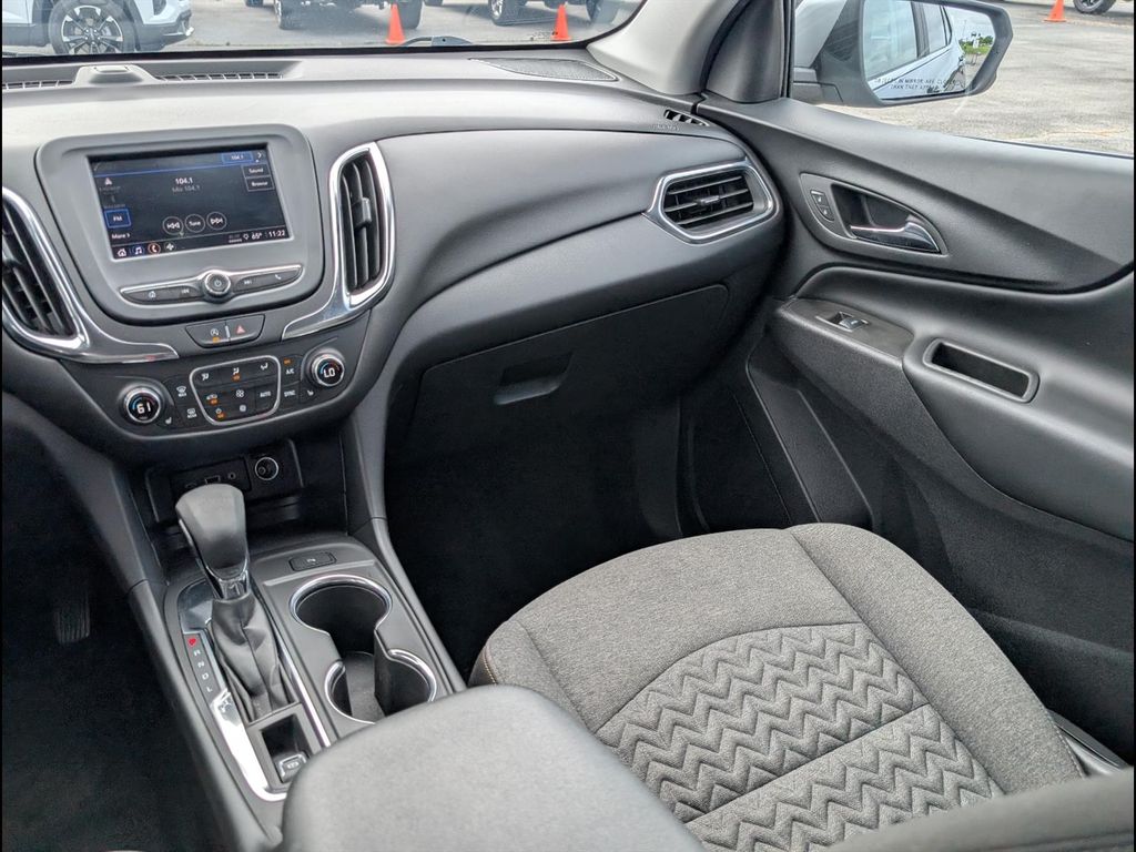 2024 Chevrolet Equinox LT - Photo 9