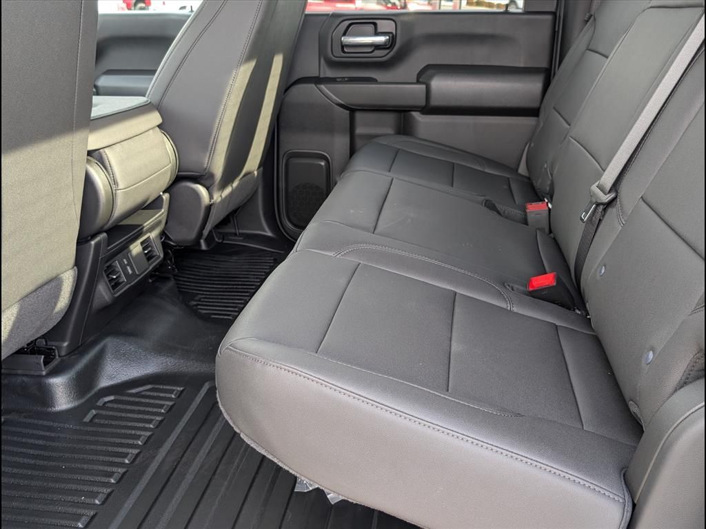 2026 GMC Sierra 3500 Chassis Cab Pro - Photo 11