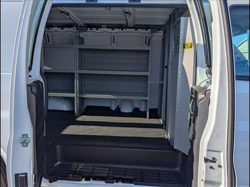 2025 GMC Savana Cargo Work Van - Photo 12