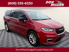 New 2026 Chrysler Pacifica Select AWD Passenger Van 266042 for Lease near Fitchburg, WI, at Don Miller Dodge Chrysler Jeep Ram