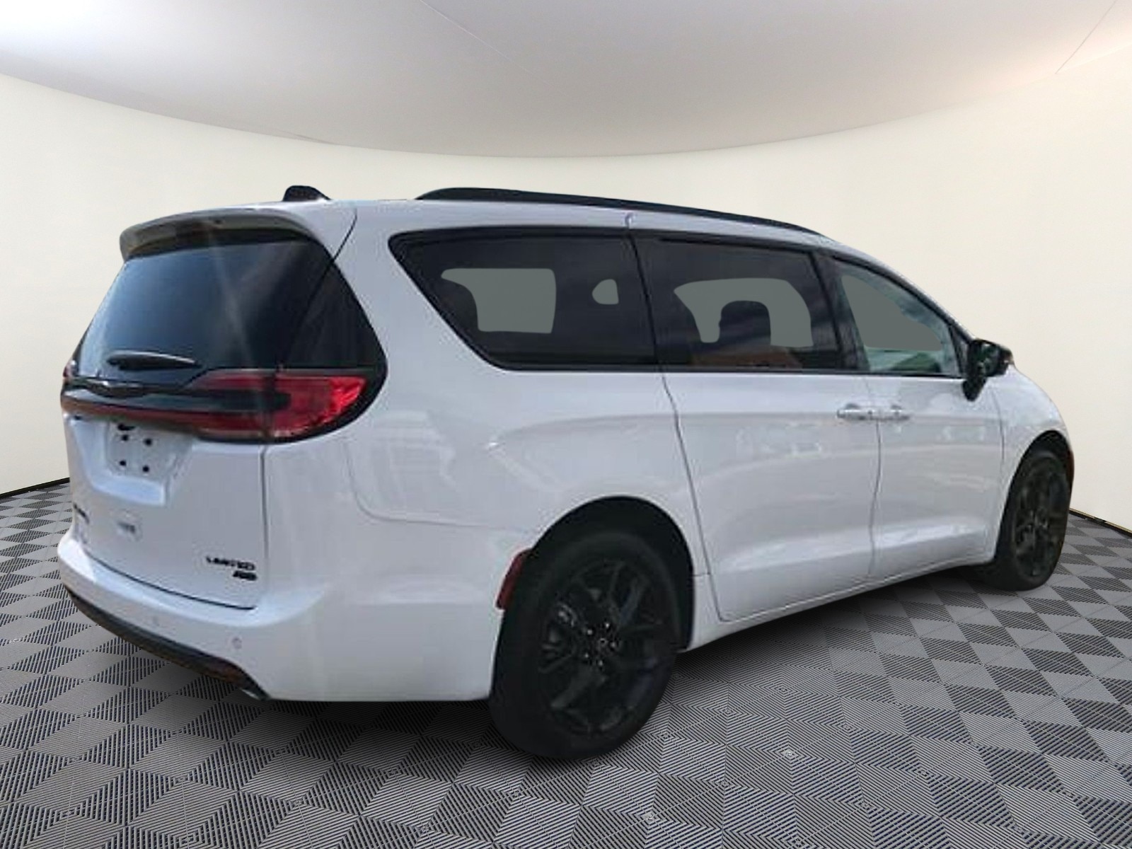 2026 Chrysler Pacifica Limited - Photo 6