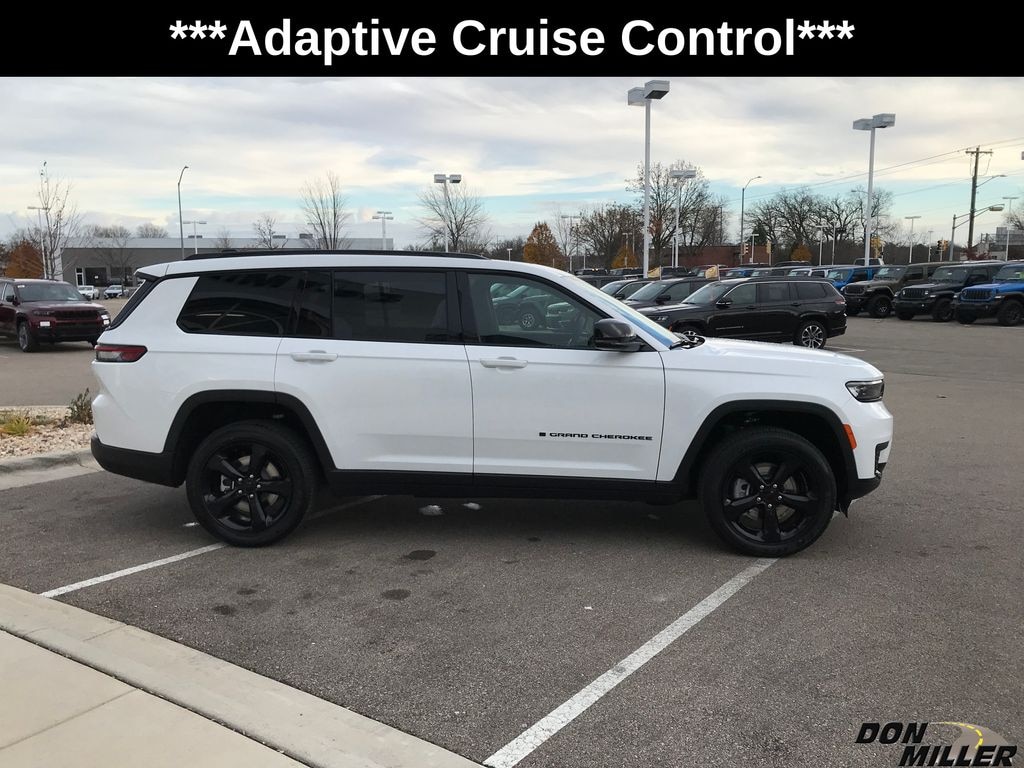 New 2025 Jeep Grand Cherokee L Laredo Sport Utility