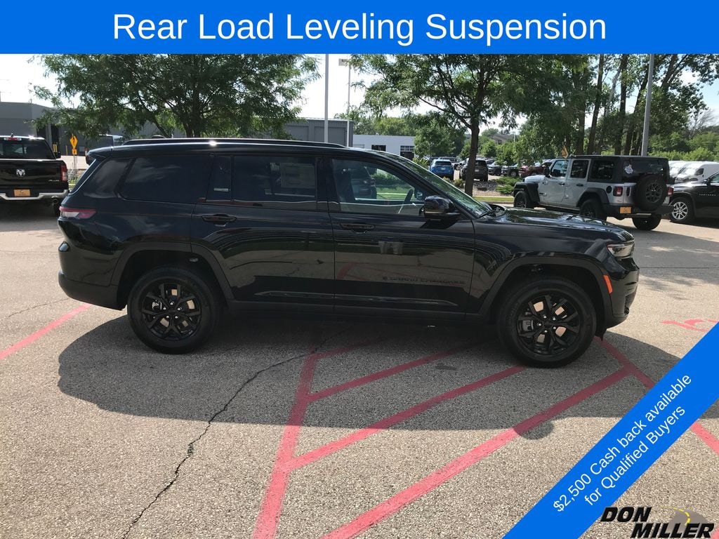 New 2025 Jeep Grand Cherokee L Laredo Sport Utility