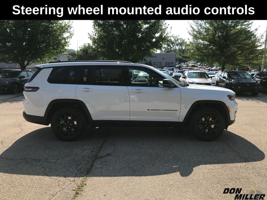 New 2025 Jeep Grand Cherokee L Laredo Sport Utility