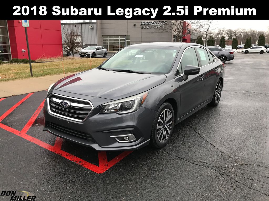 2018 Subaru Legacy Premium's photo
