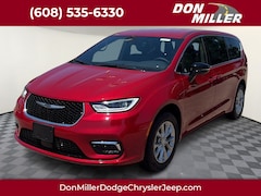 New 2026 Chrysler Pacifica Select AWD Passenger Van 266142 for Lease near Fitchburg, WI, at Don Miller Dodge Chrysler Jeep Ram