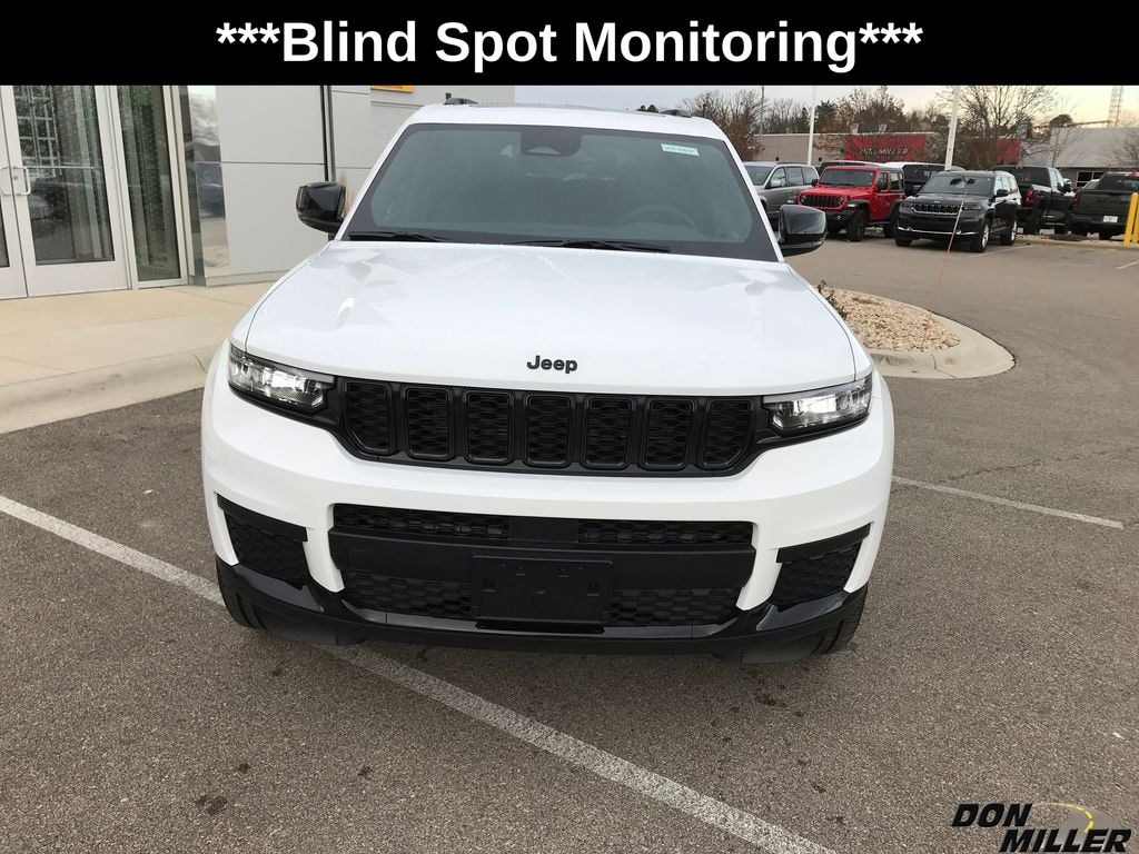 New 2025 Jeep Grand Cherokee L Laredo Sport Utility