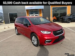 New 2026 Chrysler Pacifica Select Passenger Van for Sale in Madison, WI, at Don Miller Dodge, Chrysler, Jeep, Ram