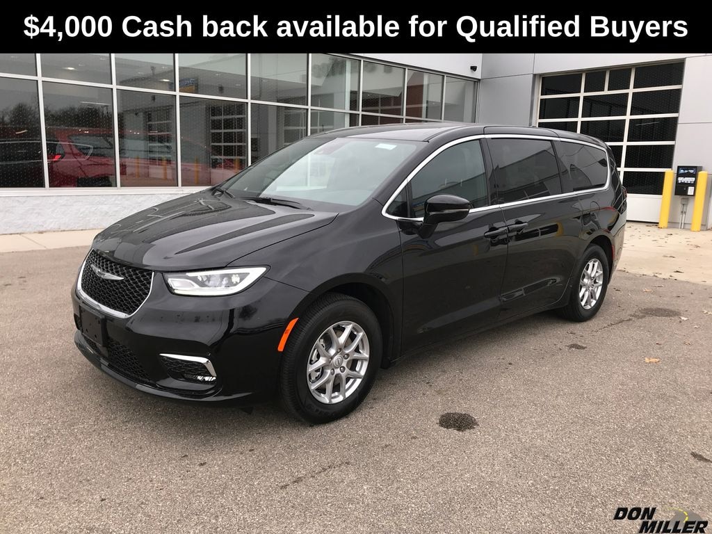 New 2026 Chrysler Pacifica Select Passenger Van