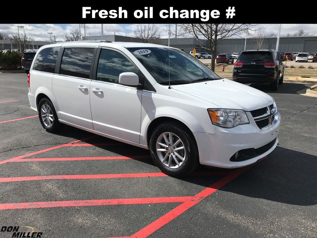 Used 2019 Dodge Grand Caravan SXT Van Passenger Van