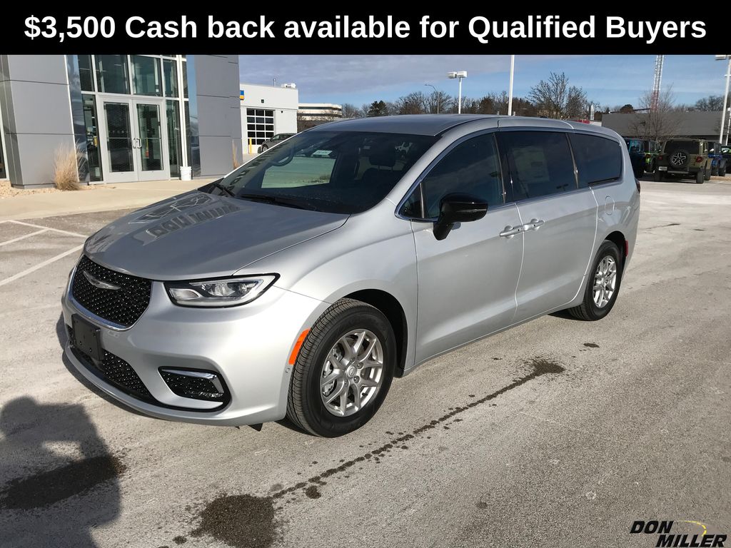 2026 Chrysler Pacifica