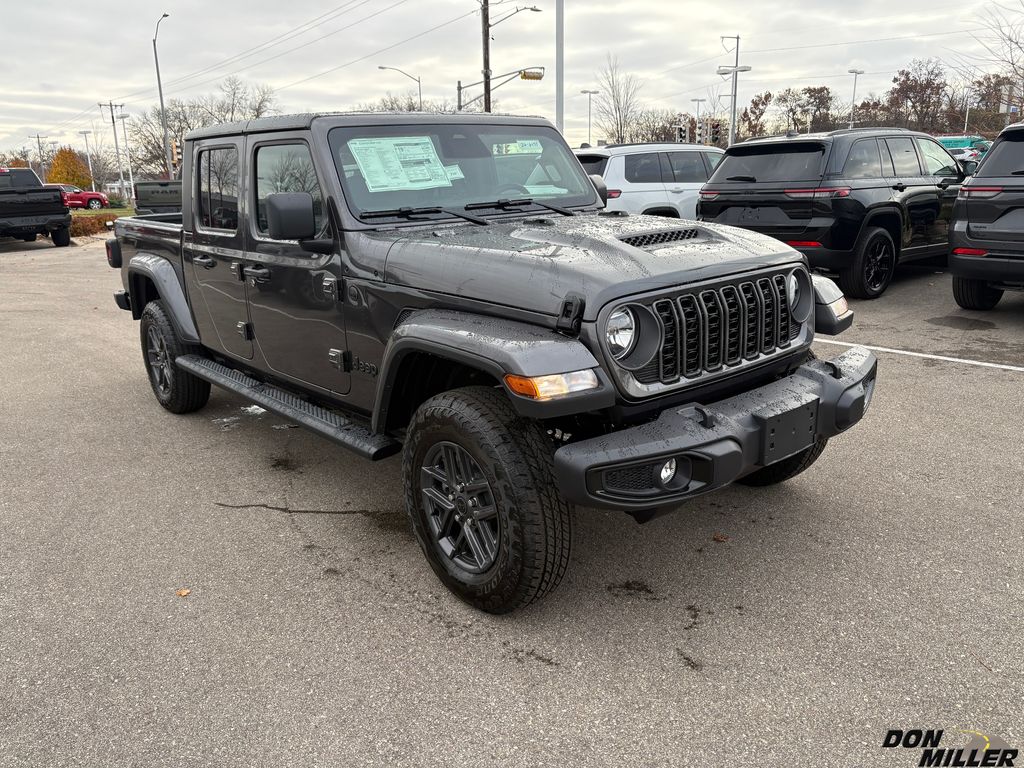 2026 Jeep Gladiator Sport S's photo