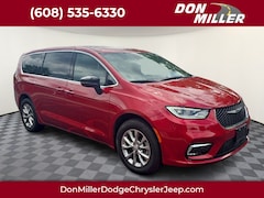New 2026 Chrysler Pacifica Select AWD Passenger Van 266024 for Lease near Fitchburg, WI, at Don Miller Dodge Chrysler Jeep Ram