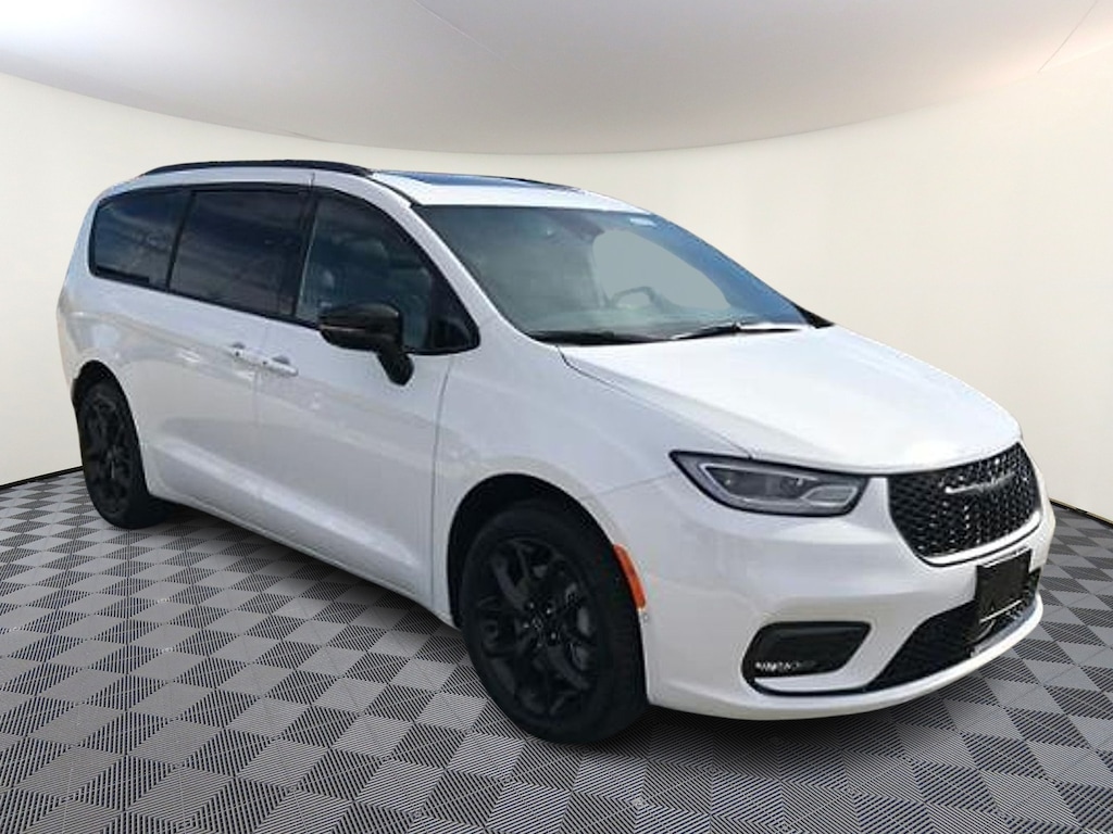 New 2026 Chrysler Pacifica Limited AWD Passenger Van
