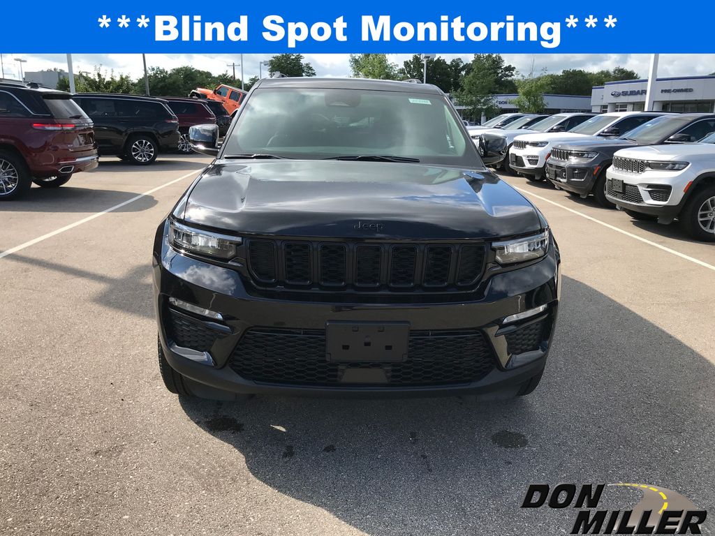 2025 Jeep Grand Cherokee Limited photo 2