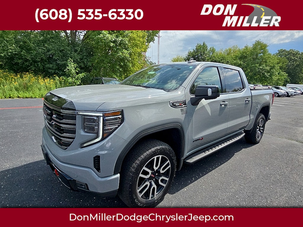 Used 2025 GMC Sierra 1500 4WD Crew Cab Short Box AT4
