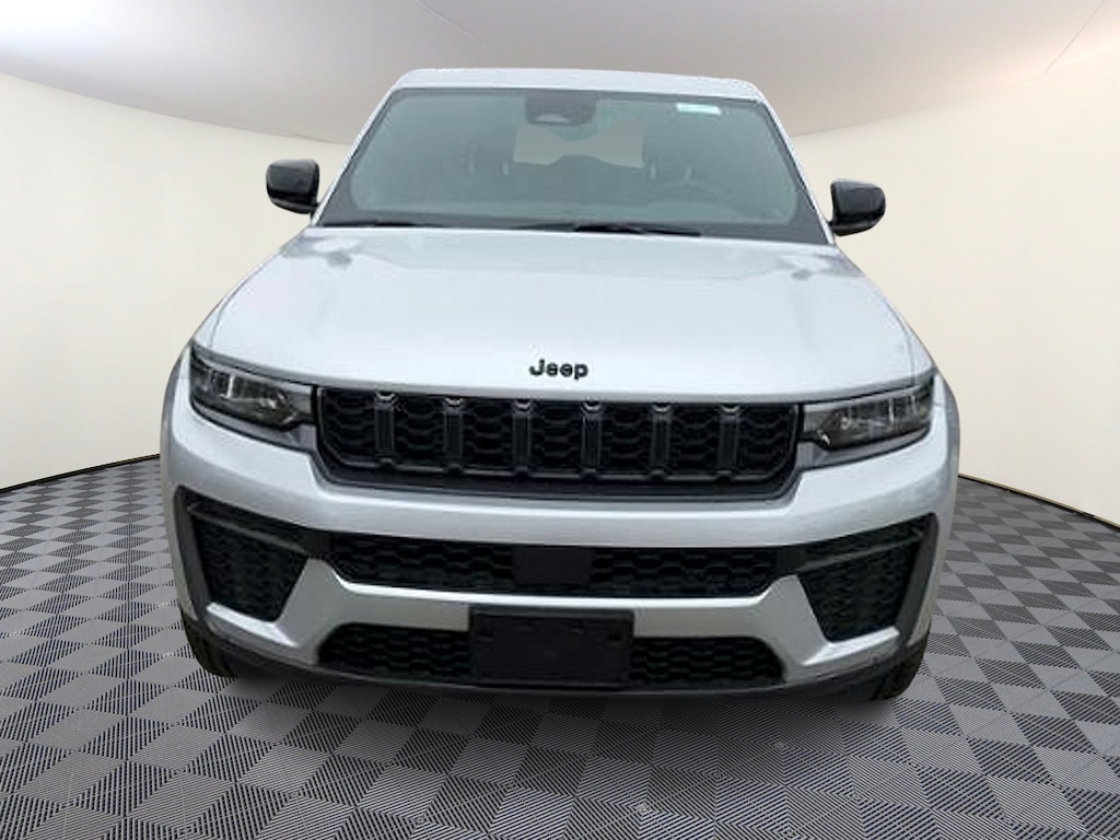 New 2026 Jeep Grand Cherokee Laredo Altitude Sport Utility