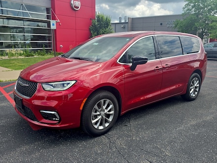 2026 Chrysler Pacifica Select AWD Passenger Van