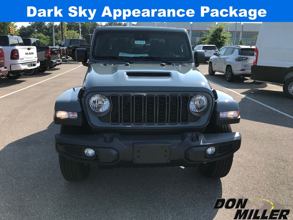 2025 Jeep Gladiator Sport photo 2