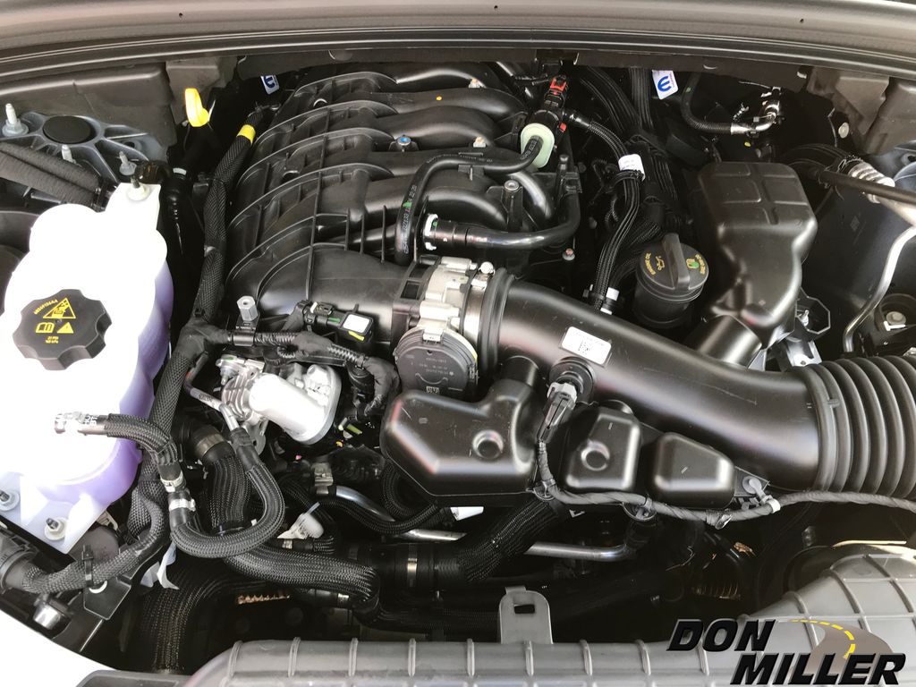 2025 Jeep Grand Cherokee Laredo Sport Altitude X photo 3