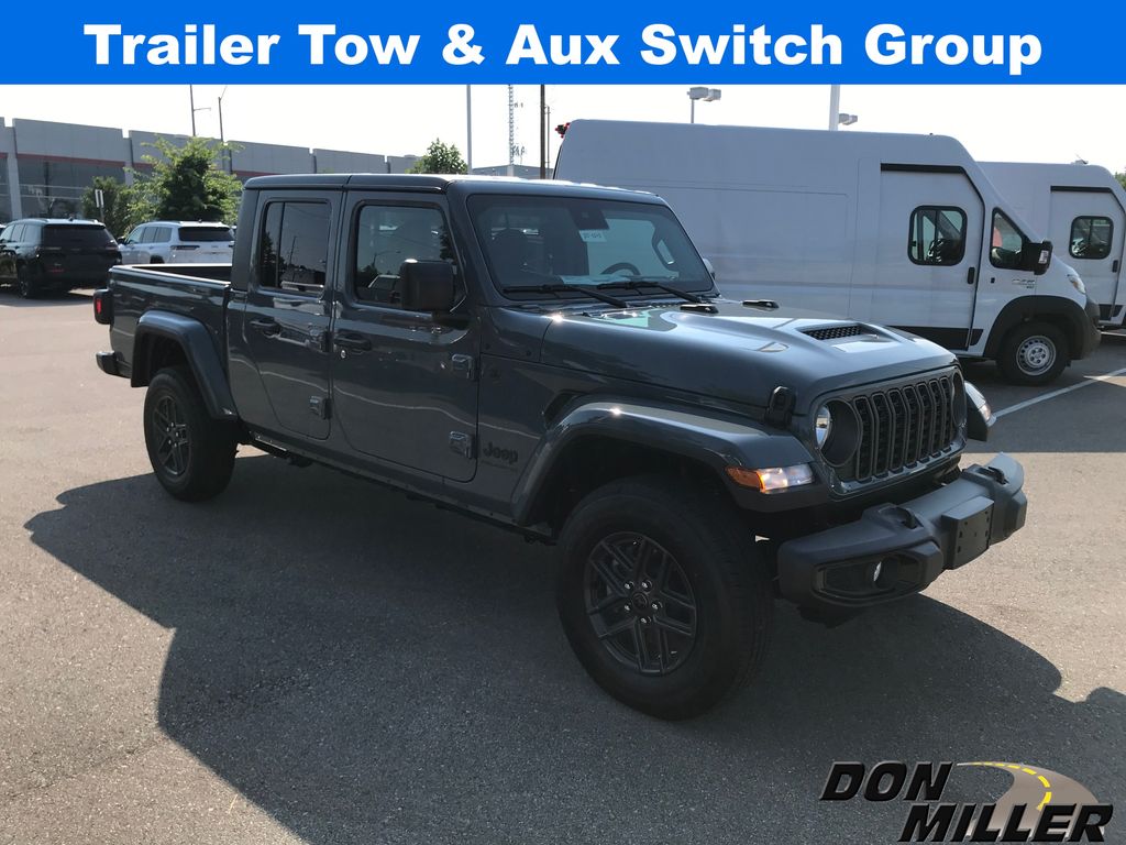 2025 Jeep Gladiator Sport photo 3