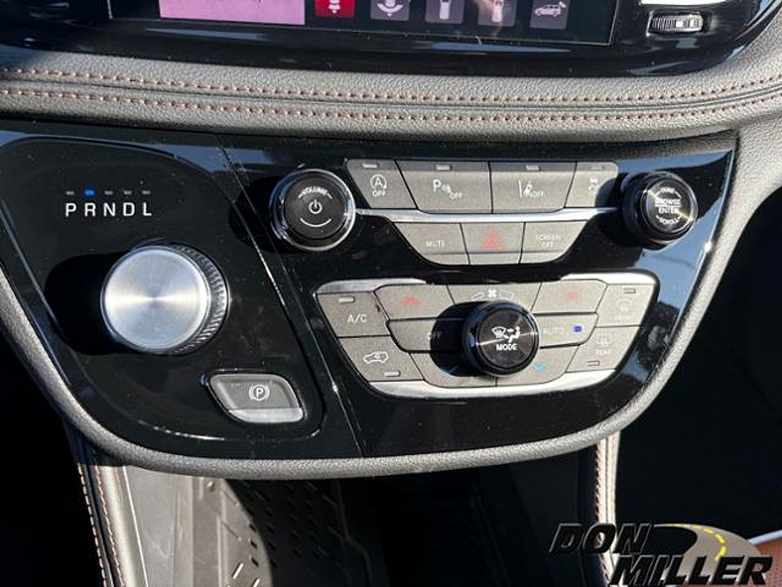 2026 Chrysler Pacifica Pinnacle - Photo 22