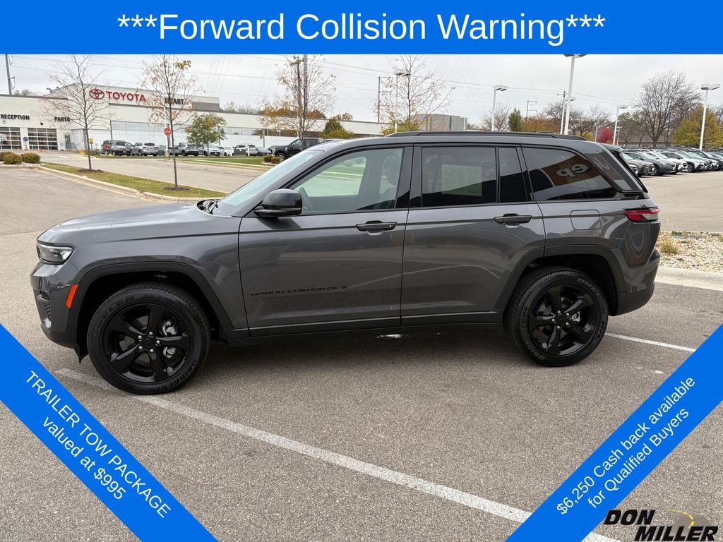 New 2025 Jeep Grand Cherokee Laredo Sport Utility