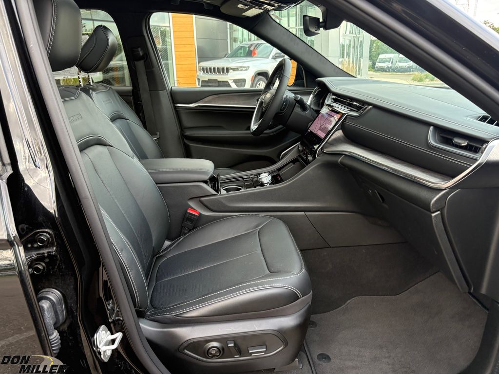 2025 Jeep Grand Cherokee L Overland - Photo 29