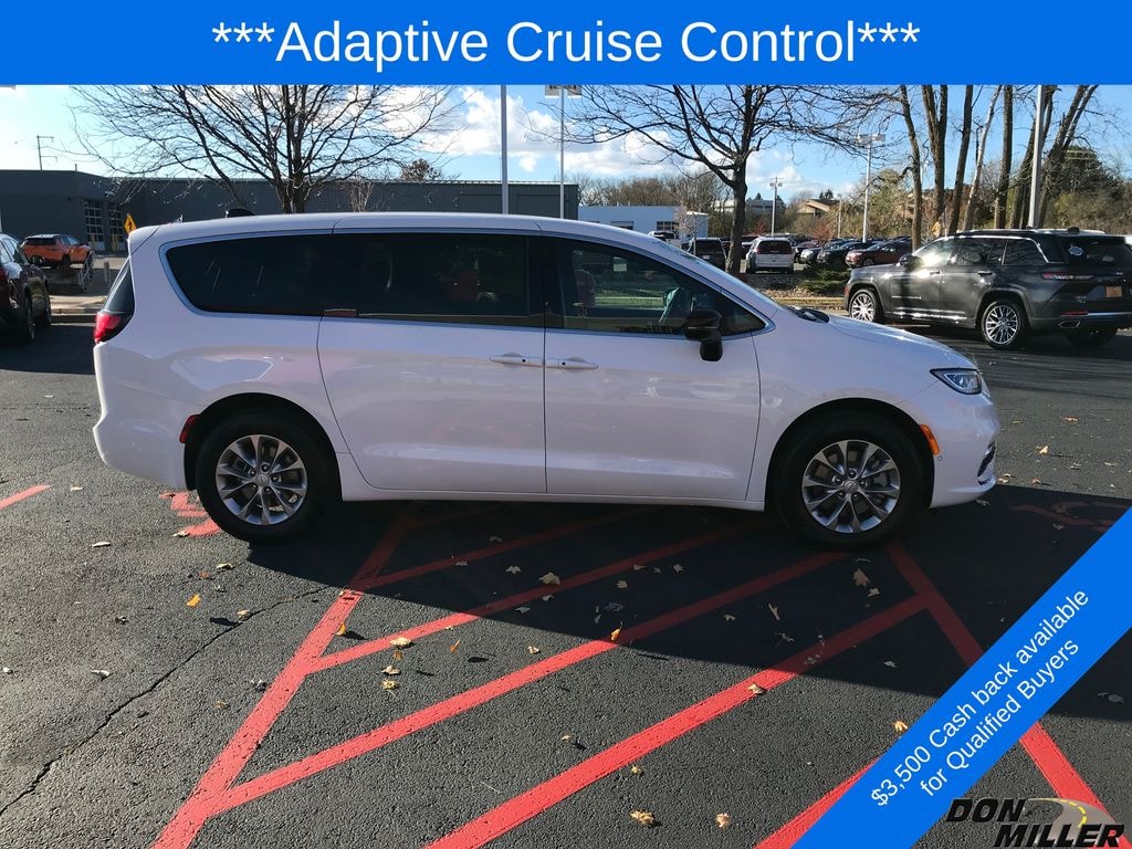 New 2026 Chrysler Pacifica Select Passenger Van
