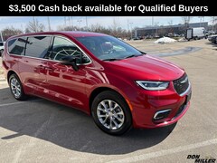 New 2026 Chrysler Pacifica Select Passenger Van 266024 for Lease near Fitchburg, WI, at Don Miller Dodge Chrysler Jeep Ram