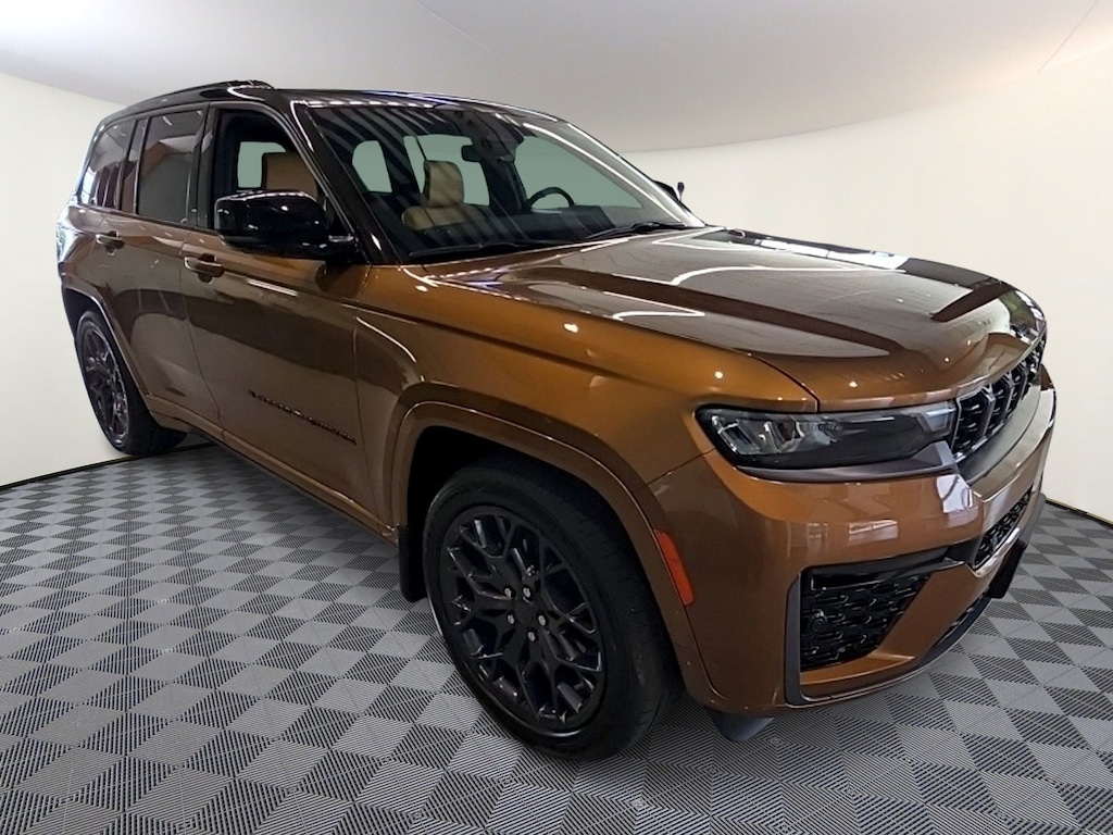 New 2026 Jeep Grand Cherokee Summit 4x4 Sport Utility