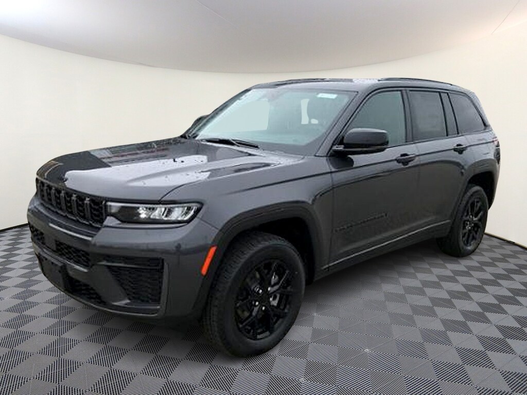 New 2026 Jeep Grand Cherokee Laredo Altitude Sport Utility