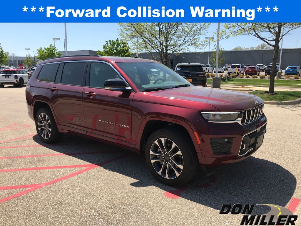 2025 Jeep Grand Cherokee Overland photo 3