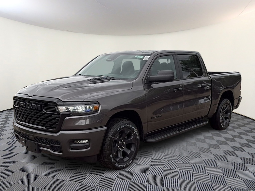 New 2026 Ram 1500 Express Crew Cab 4X4 5'7” Box Pickup