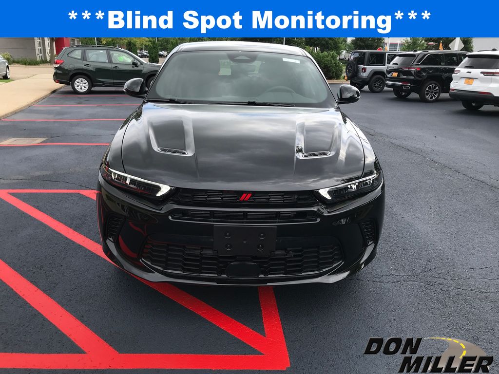 2025 Dodge Hornet GT photo 2