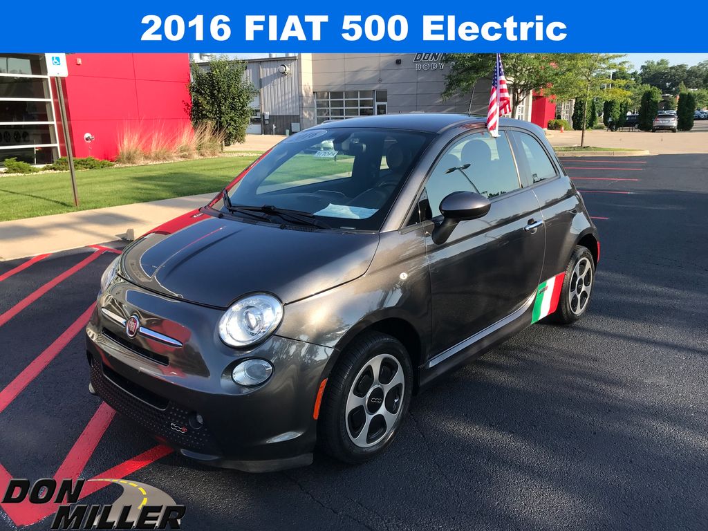 2016 Fiat 500e Base