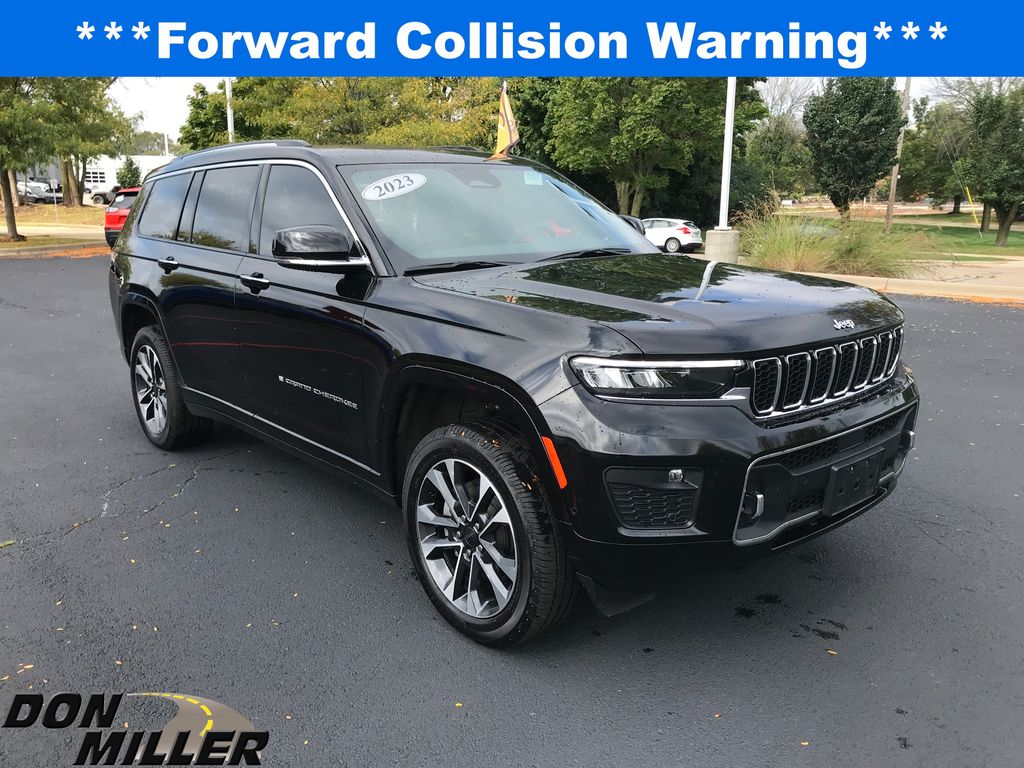2023 Jeep Grand Cherokee Overland photo 3
