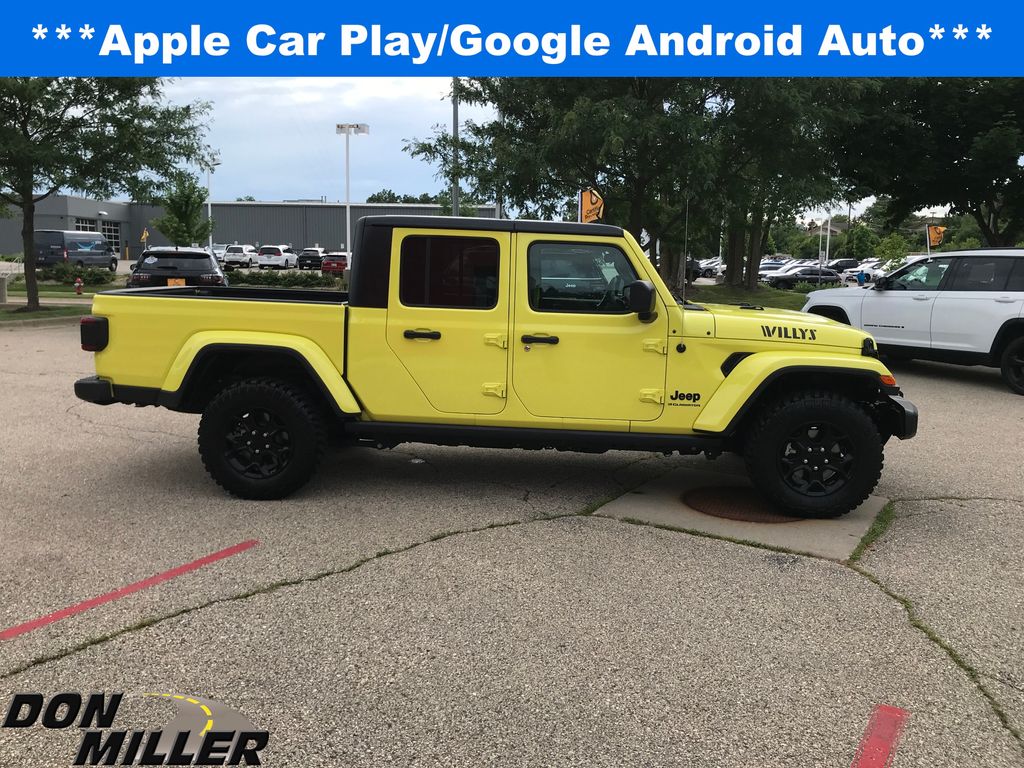 2023 Jeep Gladiator Sport photo 4