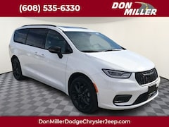 New 2026 Chrysler Pacifica Limited AWD Passenger Van 266006 for Lease near Fitchburg, WI, at Don Miller Dodge Chrysler Jeep Ram