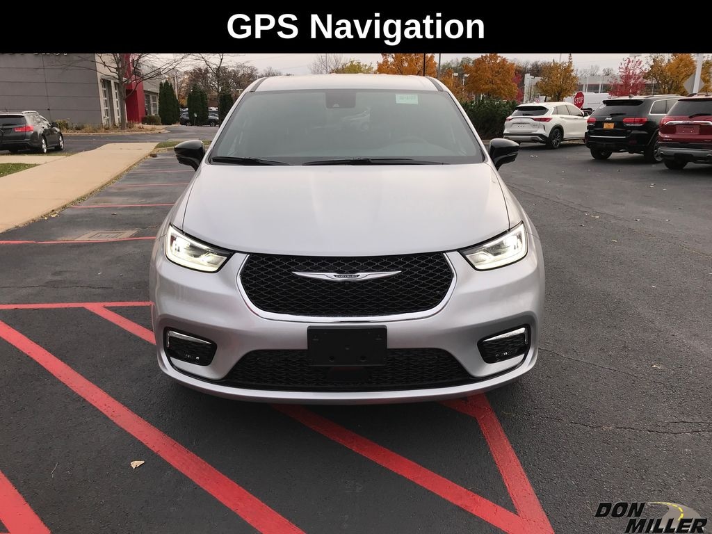 New 2026 Chrysler Pacifica Select Passenger Van