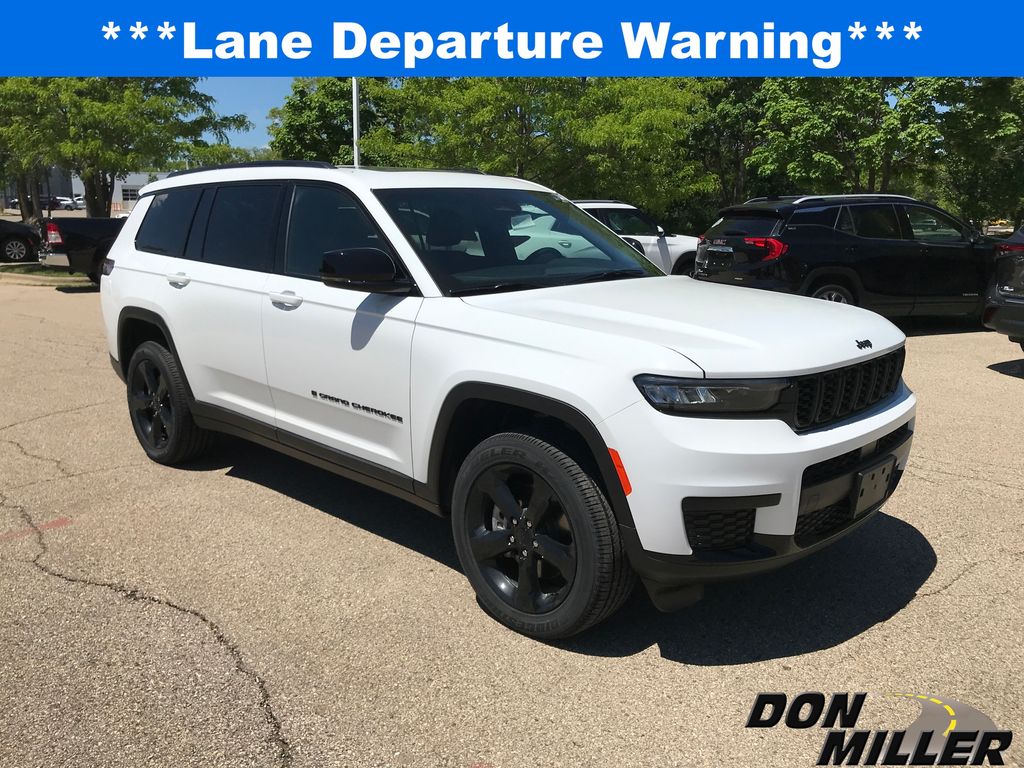 2025 Jeep Grand Cherokee Altitude X photo 2