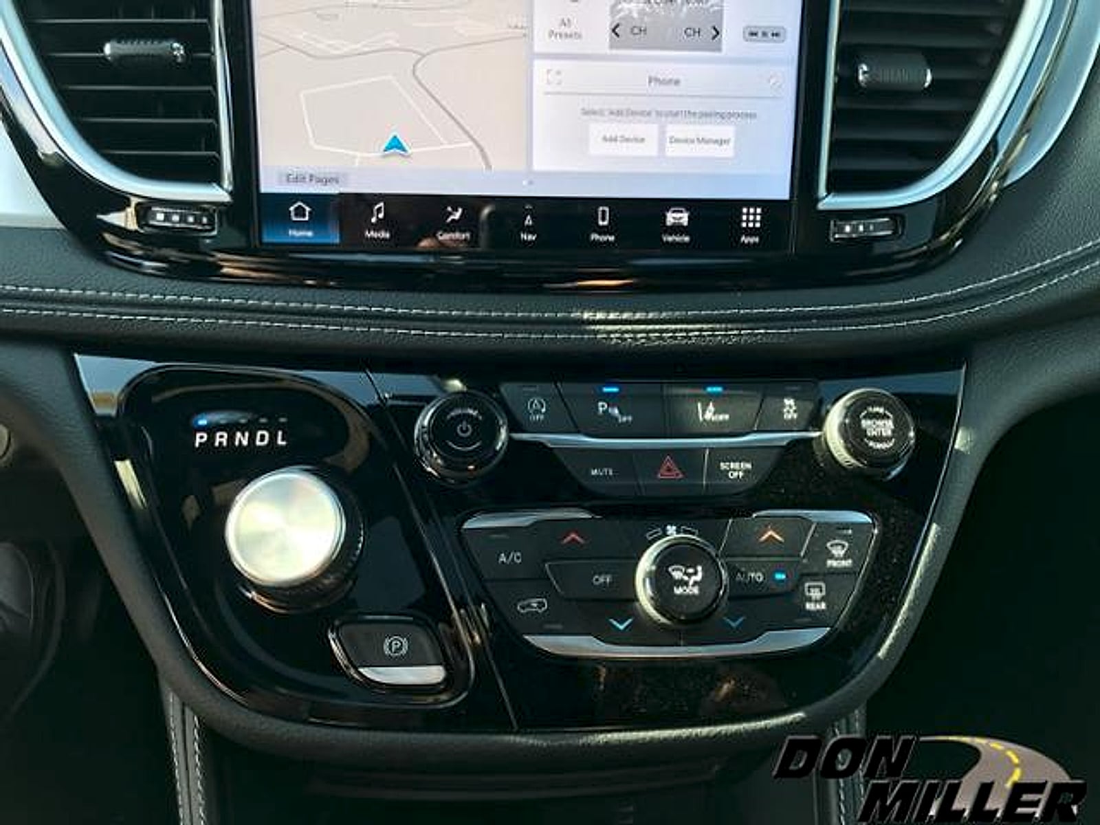 2026 Chrysler Pacifica Limited - Photo 21