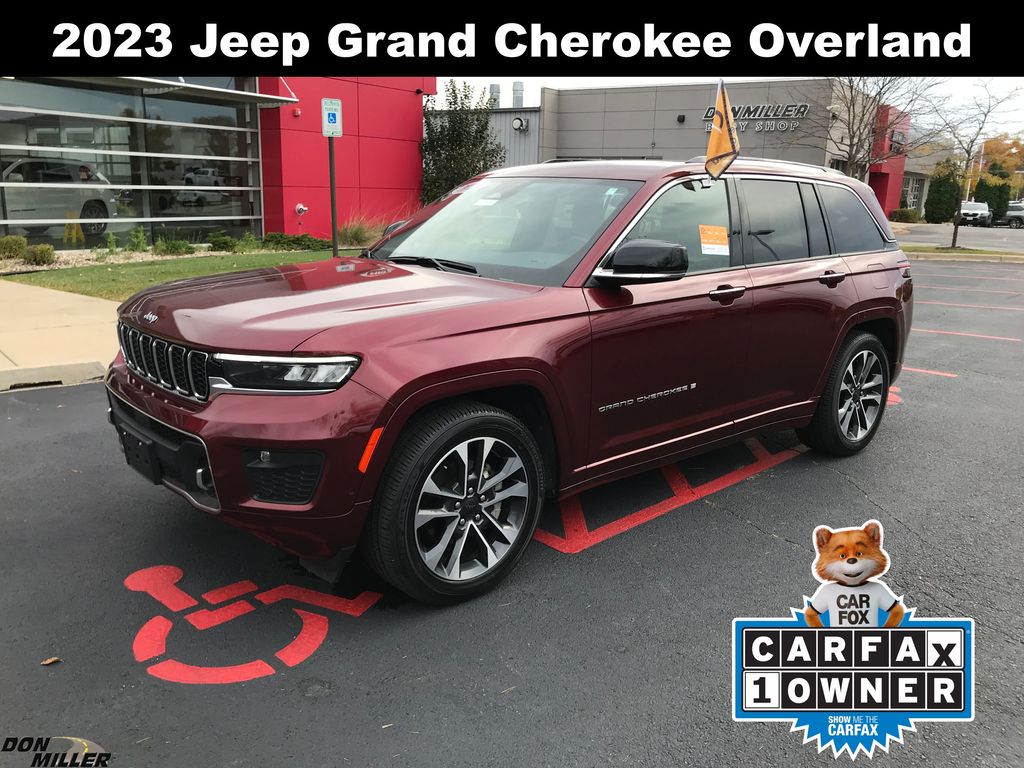 2023 Jeep Grand Cherokee Overland's photo