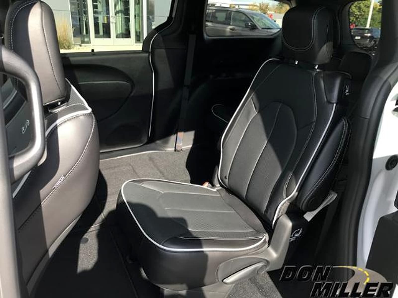 2026 Chrysler Pacifica Limited - Photo 30
