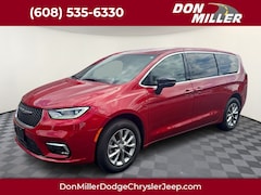 New 2026 Chrysler Pacifica Select AWD Passenger Van 266024 for Lease near Fitchburg, WI, at Don Miller Dodge Chrysler Jeep Ram