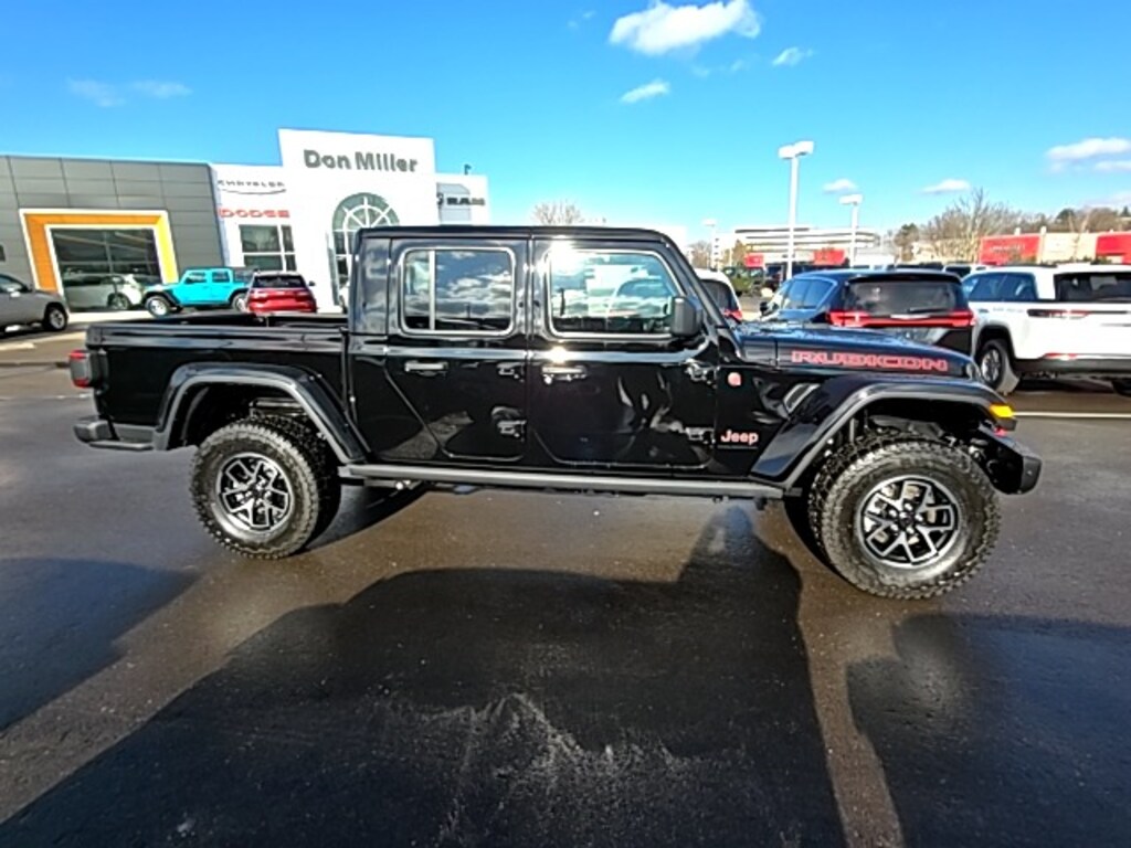 New 2024 Jeep Gladiator For Sale at Don Miller Auto Group VIN