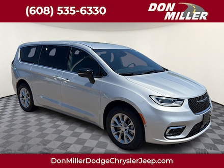 2026 Chrysler Pacifica Select AWD Passenger Van