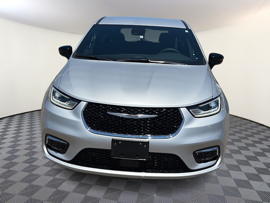New 2026 Chrysler Pacifica Select AWD Passenger Van