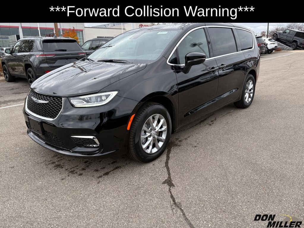 New 2026 Chrysler Pacifica SELECT AWD Passenger Van