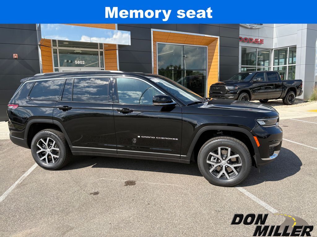 2025 Jeep Grand Cherokee Limited photo 3